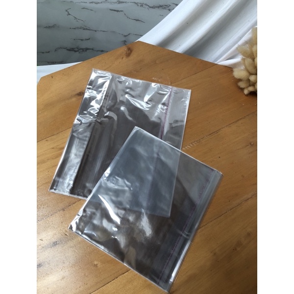 

SAMPUL BUKU PLASTIK