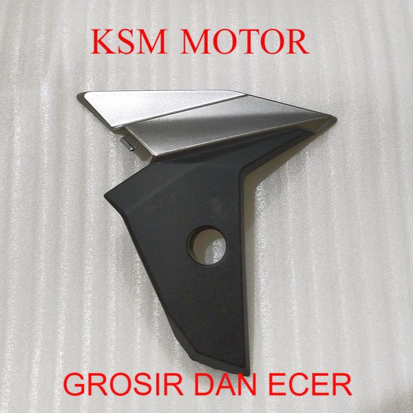 cover step dudukan step belakang kanan atau kiri Supra x 125 fi K41 injeksi original