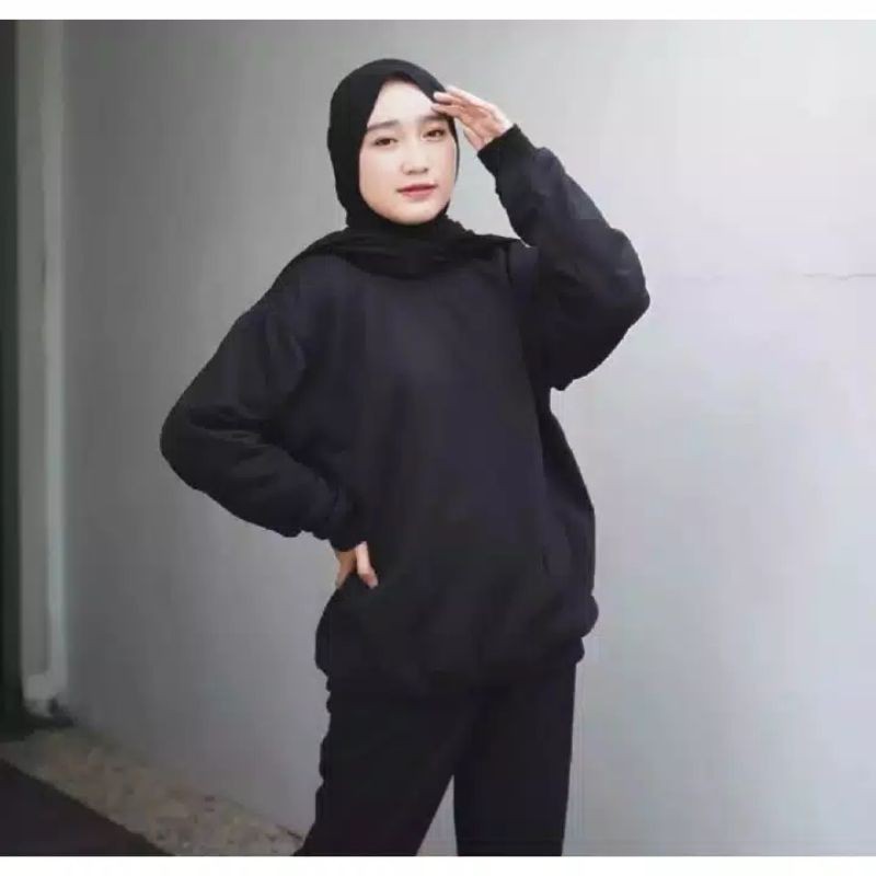 BASIC SWEATER POLOS - SWEATER OBLONG WANITA-Hitam