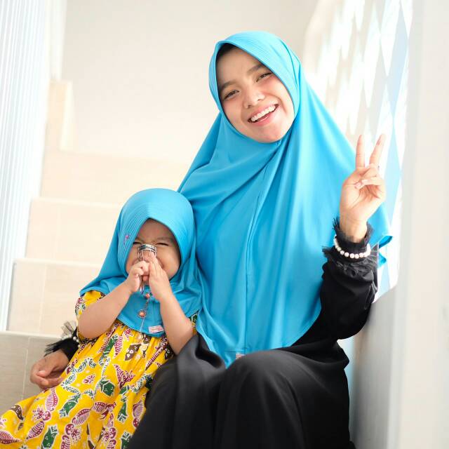 EmmaQueen Jilbab dewasa dan jilbab anak jilbab instan kaos pad antem anti tembem
