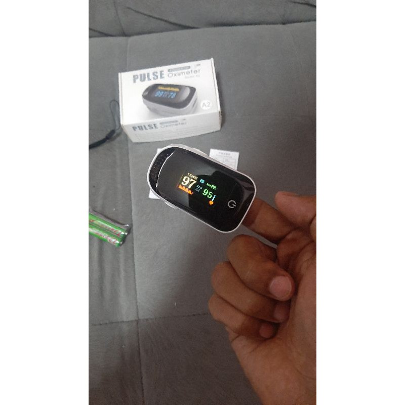 Oximeter Alat ukur detak jantung oksigen dalam darah (SpO2) oxymeter covid dengan cepat lewat jari