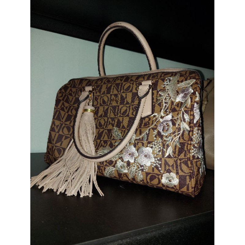 #SUDAH TERJUAL#BONIA BORDIR SPEEDY ORIGINAL