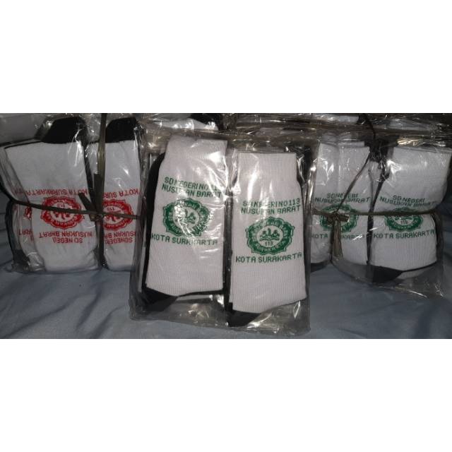 Kaos kaki logo bordir
