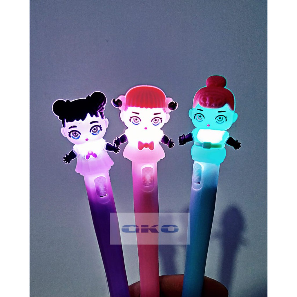 

Pen Gel Bentuk LOL Lampu 2052 1Pcs