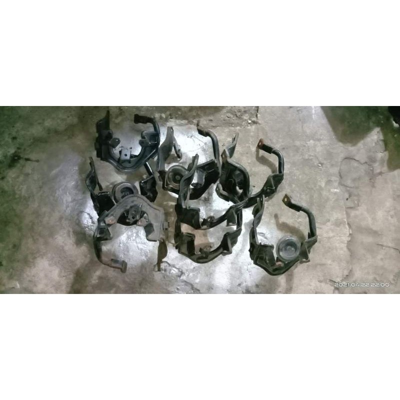 breket tameng depan nouvo lele dudukan tameng depan nouvo lele copotan original 5LW