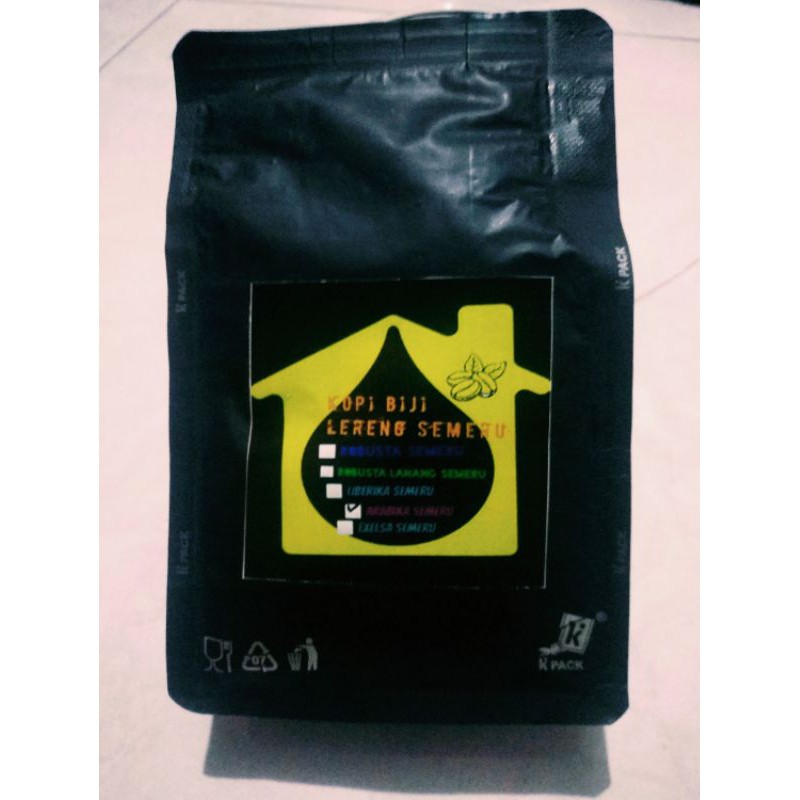 

Kopi biji Robusta khas Lumajang