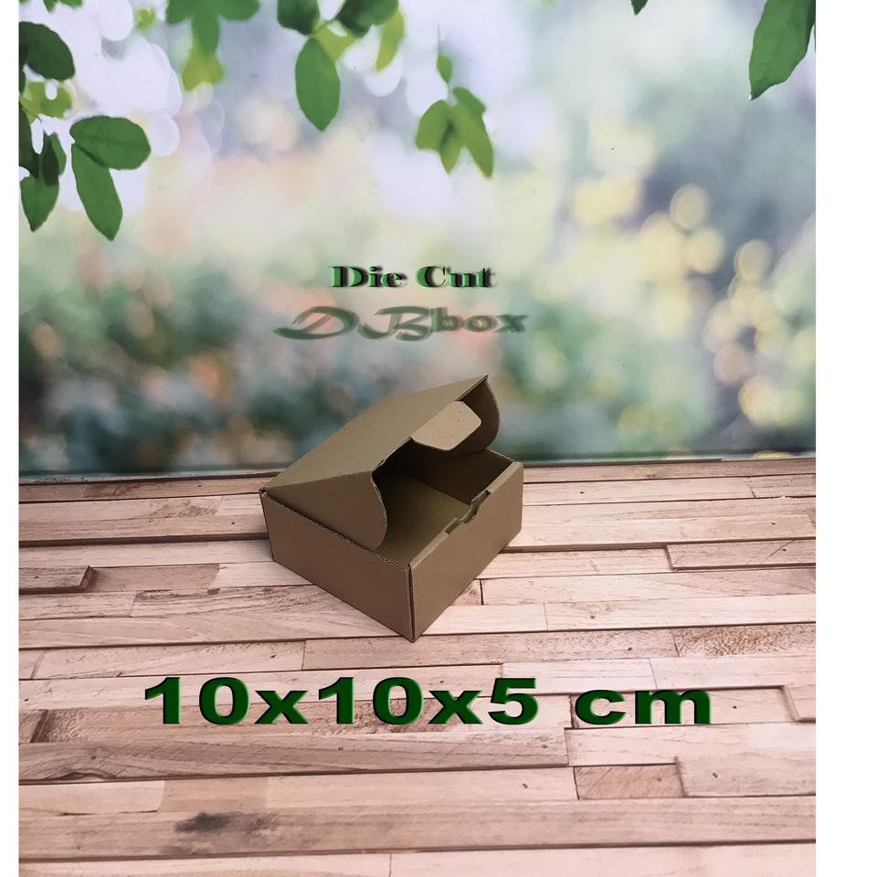 

【CT】 ( 10 Pcs ) Kardus uk.10x10x5 cm...Die Cut untuk kotak Aksesoris dll, model box pizza