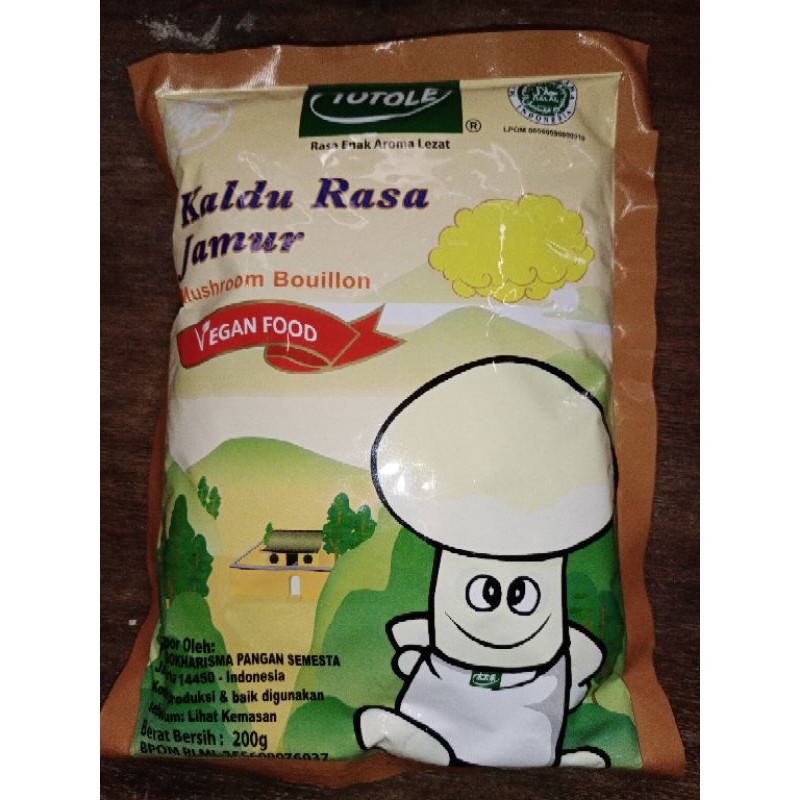 

Kaldu jamur totole ukuran sedang