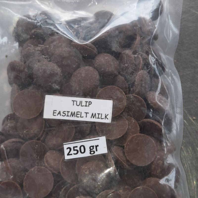 

Tulip easymelt milk couverture 34% 250gr/pcs (KHUSUS PENGIRIMAN INSTAN COURIER)
