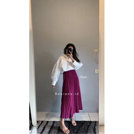 Anna Pleats Skirt