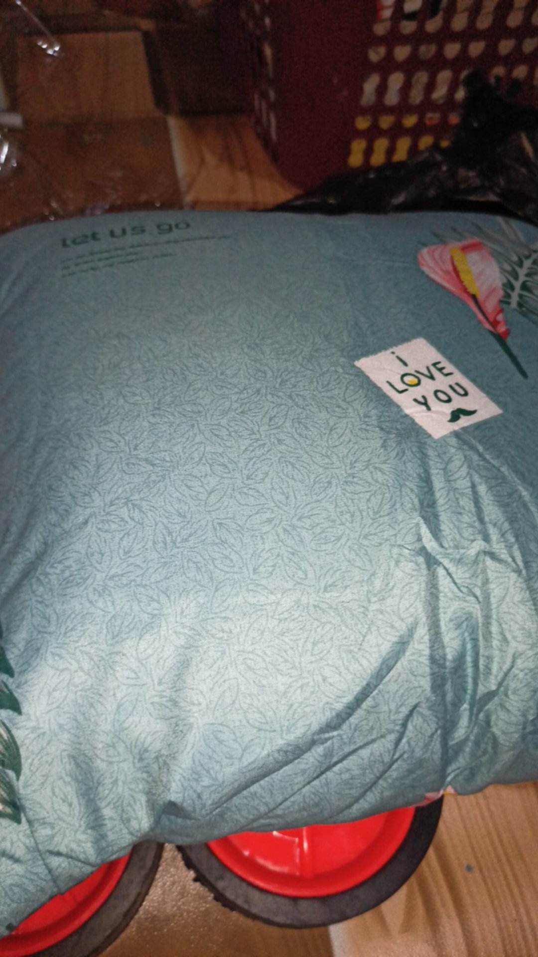 Balmut Bantal Selimut Traveling