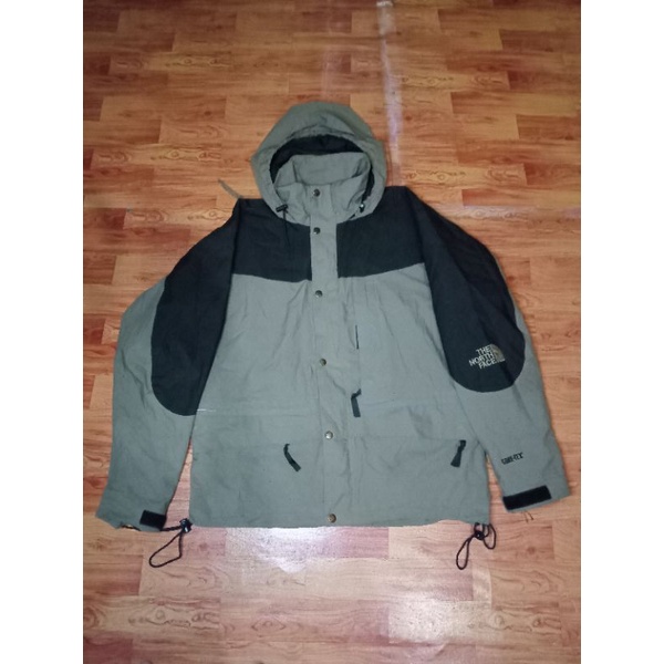 Jaket outdoor TNF second