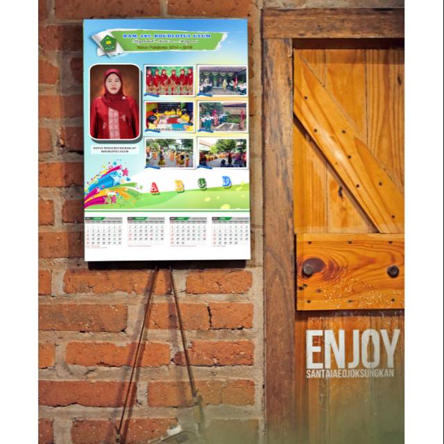 

KALENDER FOTO (TRIWULAN) 3lembar