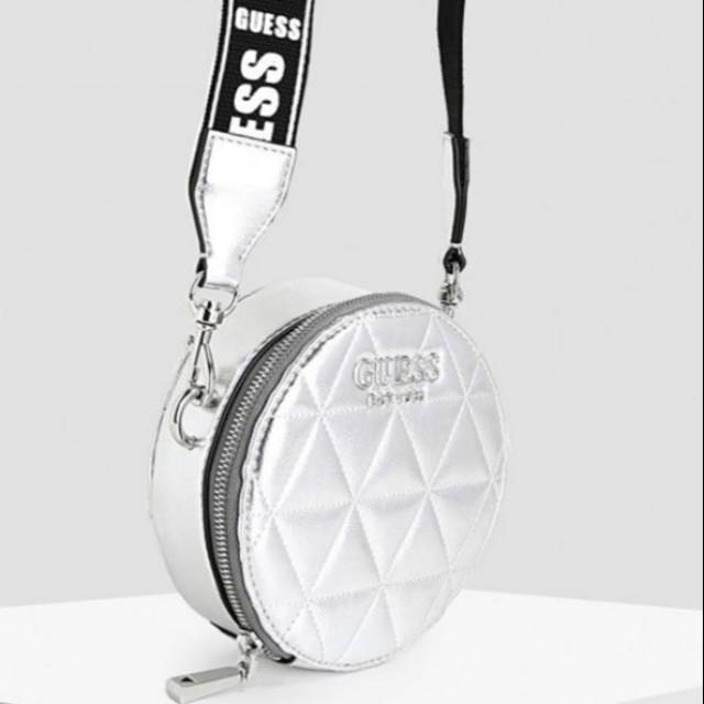 Guess Made In Indonesia , Guess Original Official Store di ZALORA ...