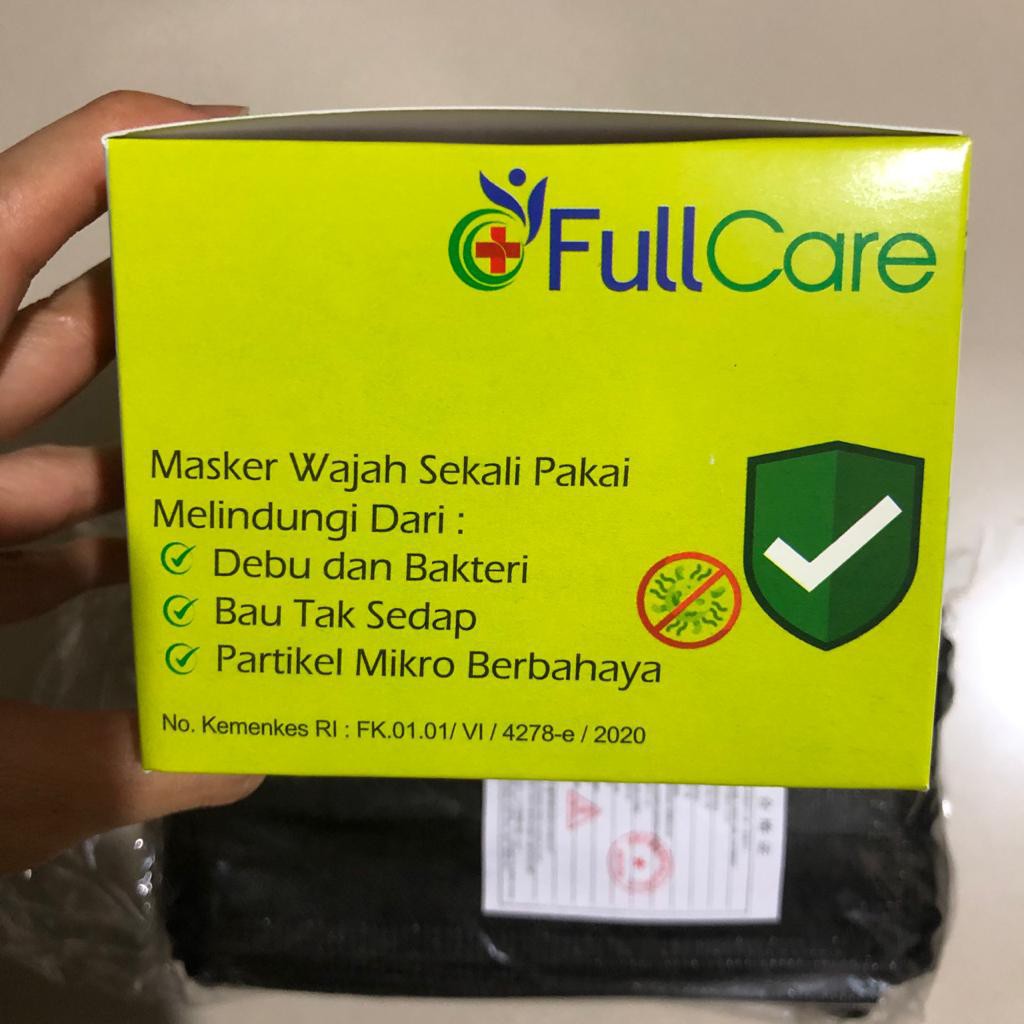 Masker hitam Full Care Disposable 3Ply Black Color ( Hitam ) 1Box Isi 50Pc