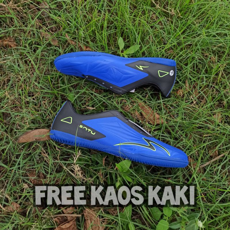 Paket Komplit 5 Sepatu Futsal Grade Original Termurah Se Indonesia Raya Merdeka Masok Dek-Sepatu Saja