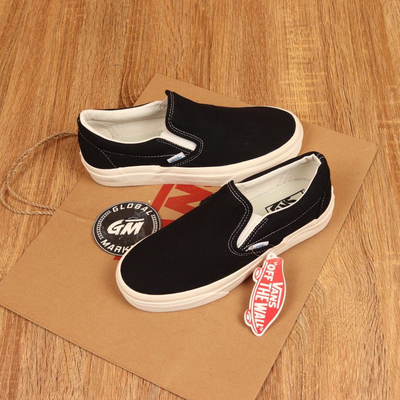 VANS SLIP ON OG CLASSICS BLACK WHITE PERFECT KICK MADEIN CHINA BNIB