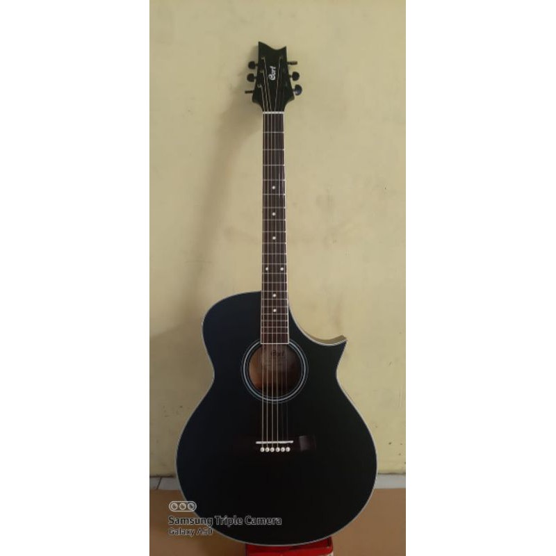 GUITAR AKUSTIK