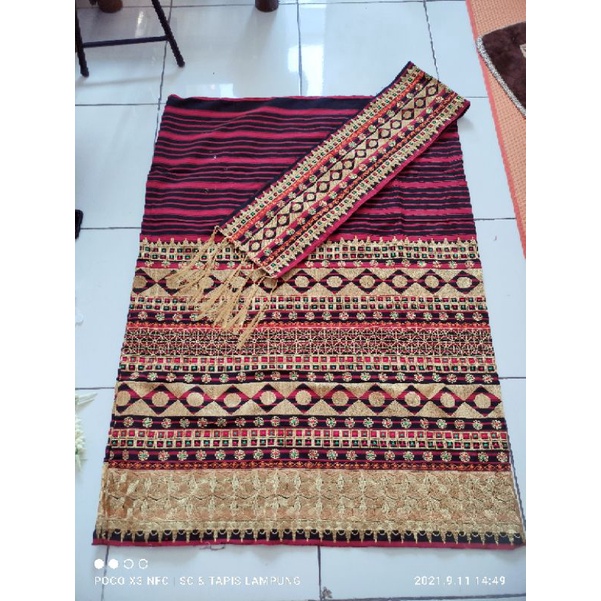 sarung kain bordir tapis Lampung koin