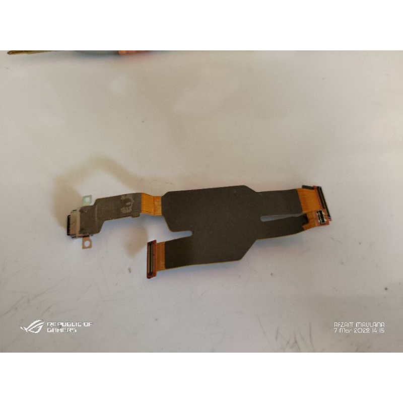 FLEXIBLE CHARGER CAS BAWAH ROG PHONE 5 ORIGINAL
