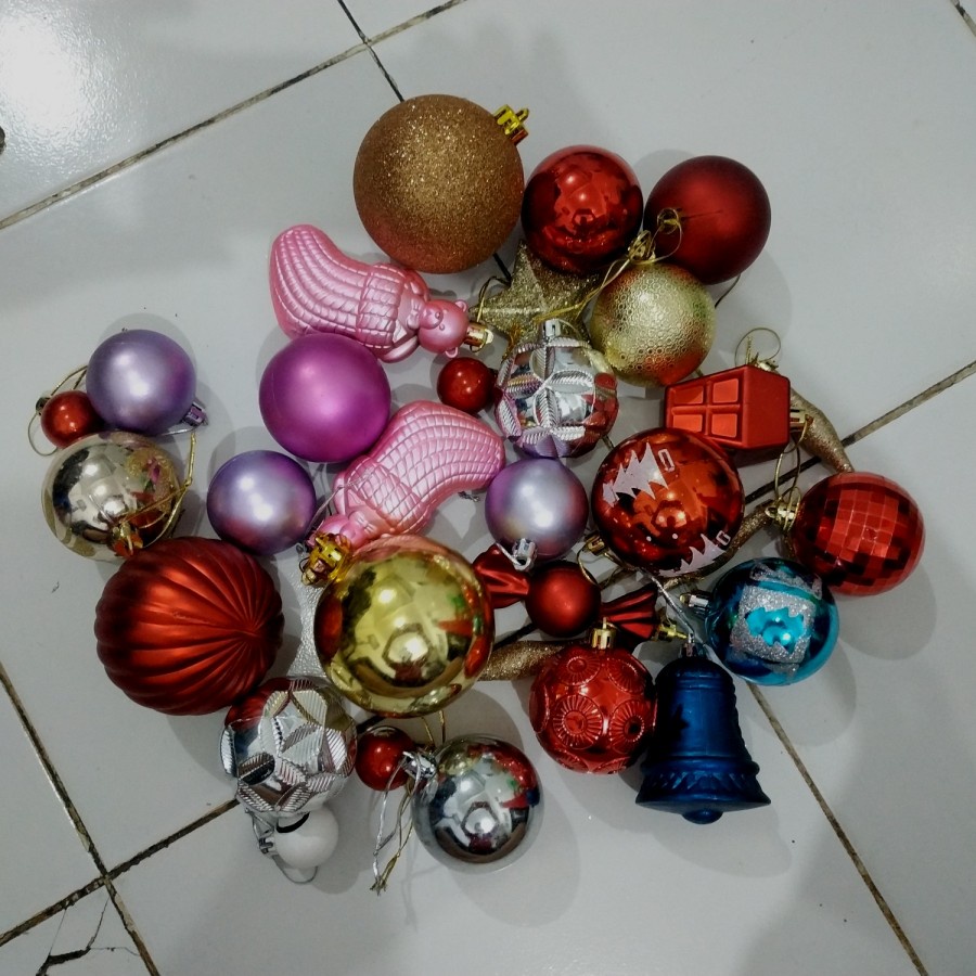 aksesoris natal Christmas random gantungan bola berbagai macam size