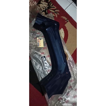 cover sayap dalam Yamaha fiz f1z force1 warna ungu biru SE sebelah kanan original nos