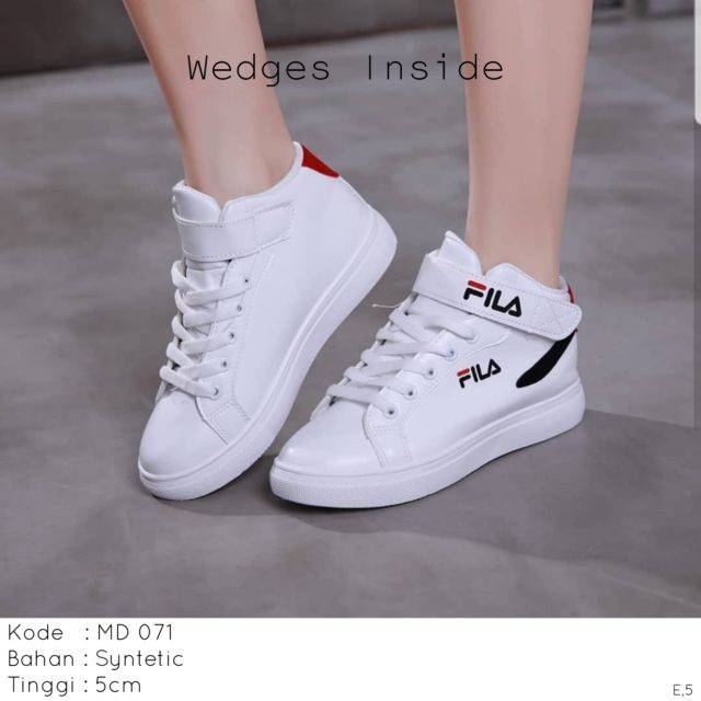 Sepatu Sneakers Wanita Filla Hak Dalam MD071