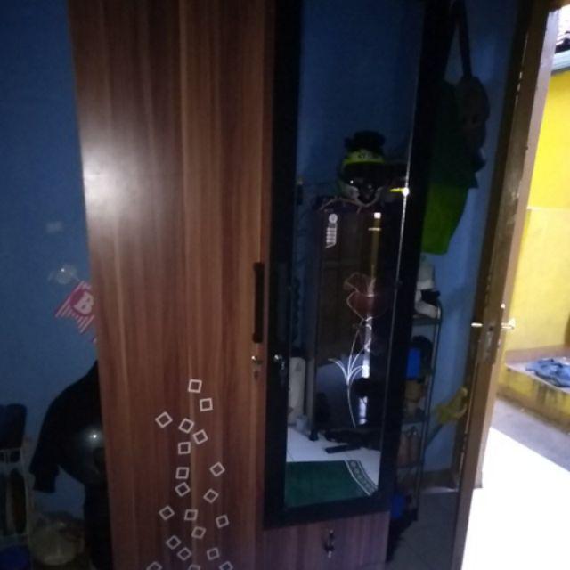 Lemari Baju 2 Pintu 2 Laci Romaro Cermin Panjang Lemari Pakaian