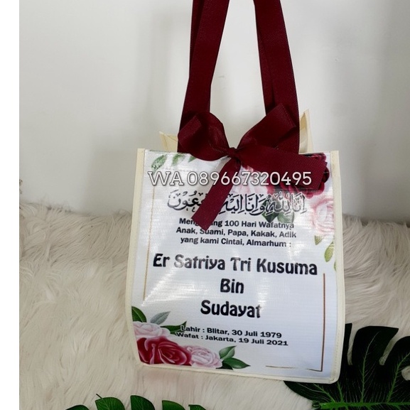 

Tas Goodie Bag Hantaran Berkatan Tahlilan Custom Nama ada Tali muat Kotak Nasi