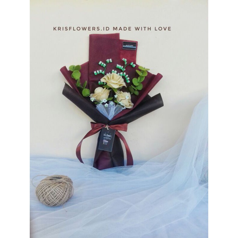 buket mawar putih - buket wisuda