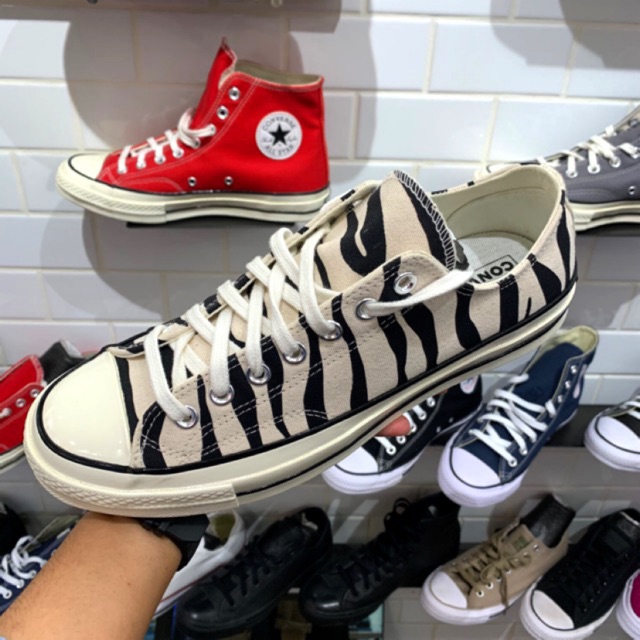 chuck taylor all star platform zebra