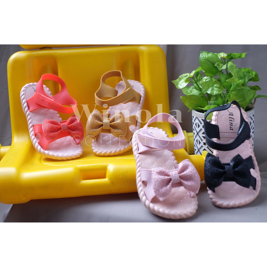 Sandal Anak Perempuan Jelly Tali Velcro Pita Glitter Breslin Winola Collection WNL 8898-A4