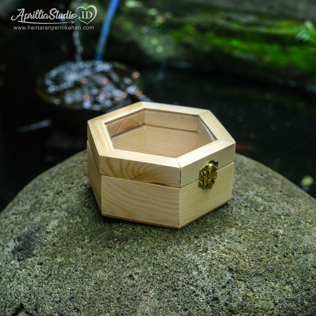 BOX KOTAK CINCIN KAYU HEXAGON