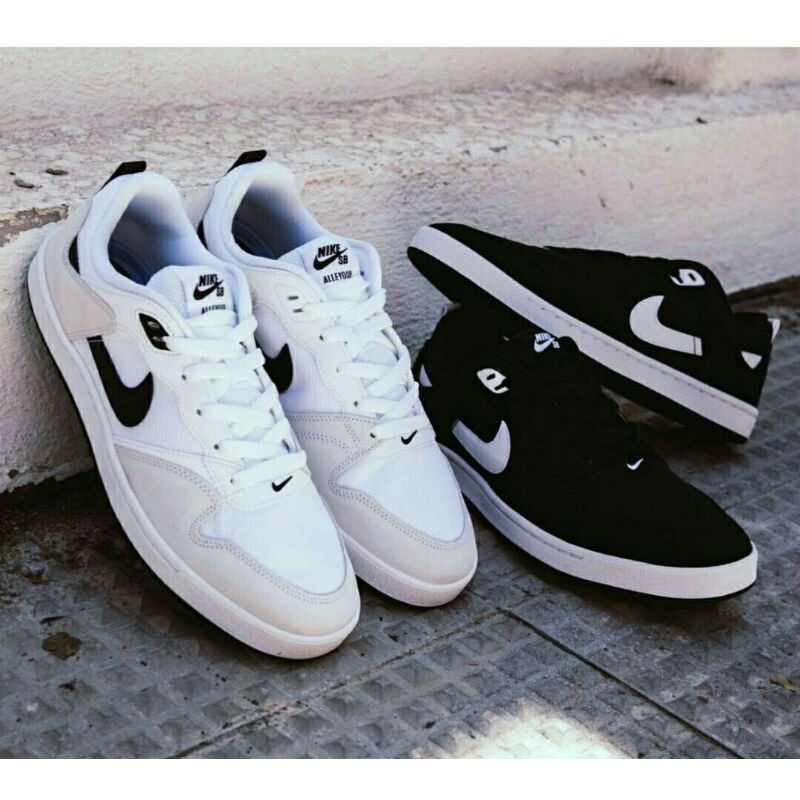 (FLASH SALE  ORIGINAL) Unisex Nike SB ALLEYOOP Black White Swoosh