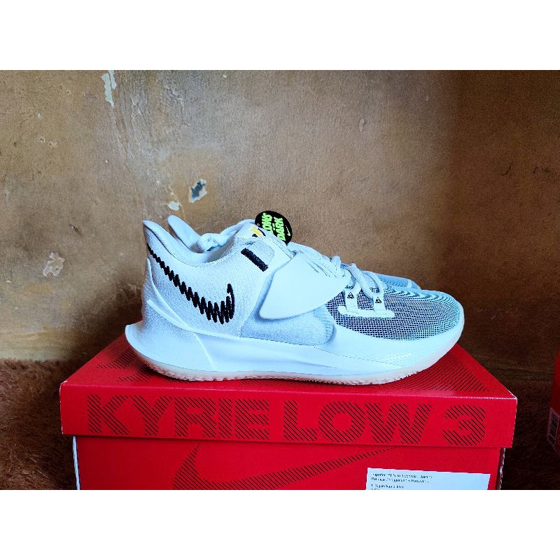 Nike Kyrie Low 3 EP CJ1287 100 Original Resmi