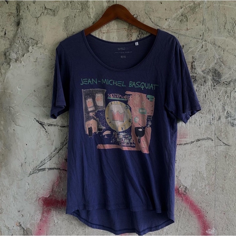 Kaos Uniqlo Jean Michel Basquiat Wanita