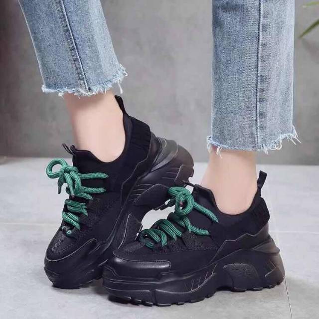 SH190 - Sepatu Sneaker Casual Wanita Import Woman Comfy