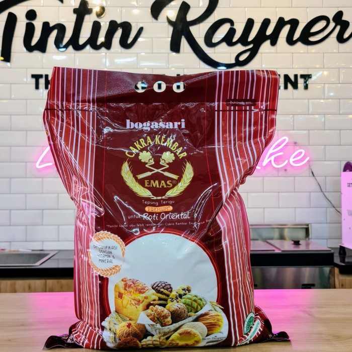 

BISA COD Bogasari Tepung Terigu Cakra Kembar Emas Premium Oriental 5KG