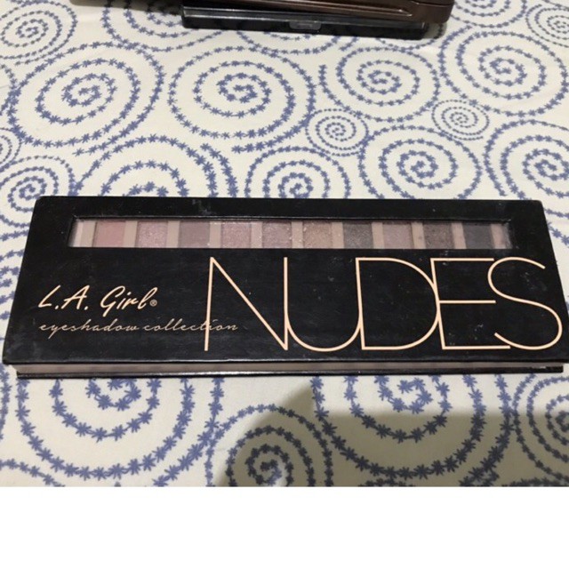 LA GIRL NUDES EYESHADOW