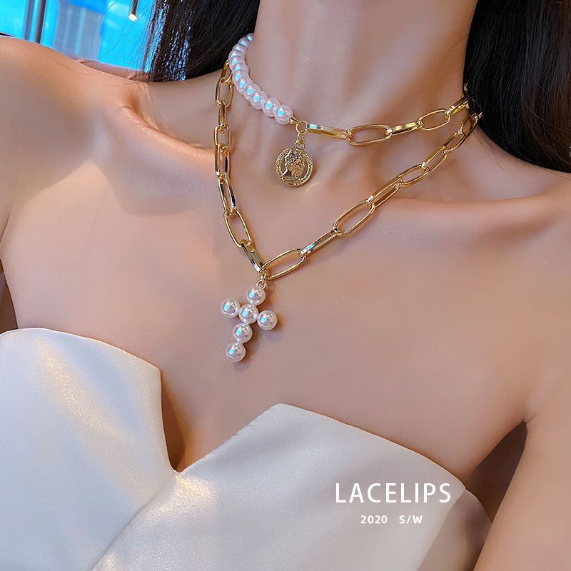 Kalung Multilayer Liontin Salib Aksen Mutiara Gaya Vintage Untuk Wanita