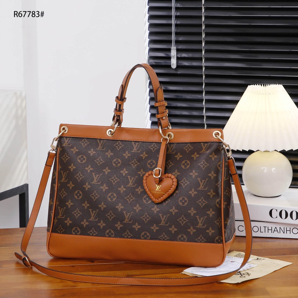 BAG r67783 Tote GHW Handbag