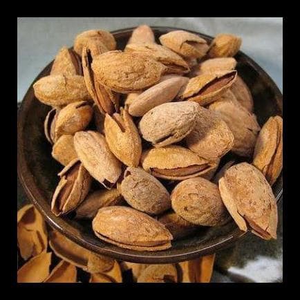 

500 gram kacang almond cangkang (masih ada kulit) USA