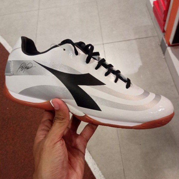 Diadora RB10 Mars White Sepatu Futsal Diadora Original Sepatu Futsal Original