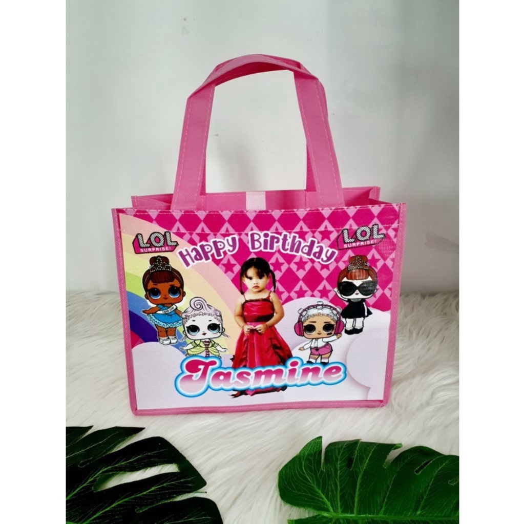 

Jual Tas Ulang Tahun Kotak Custom Tulis Nama kartun LOL Number Block