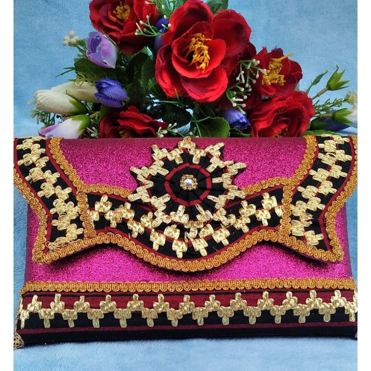 Clutch tapis lampung (tas wanita, tas tapis, tas etnik, tas pesta, tas kekinian)