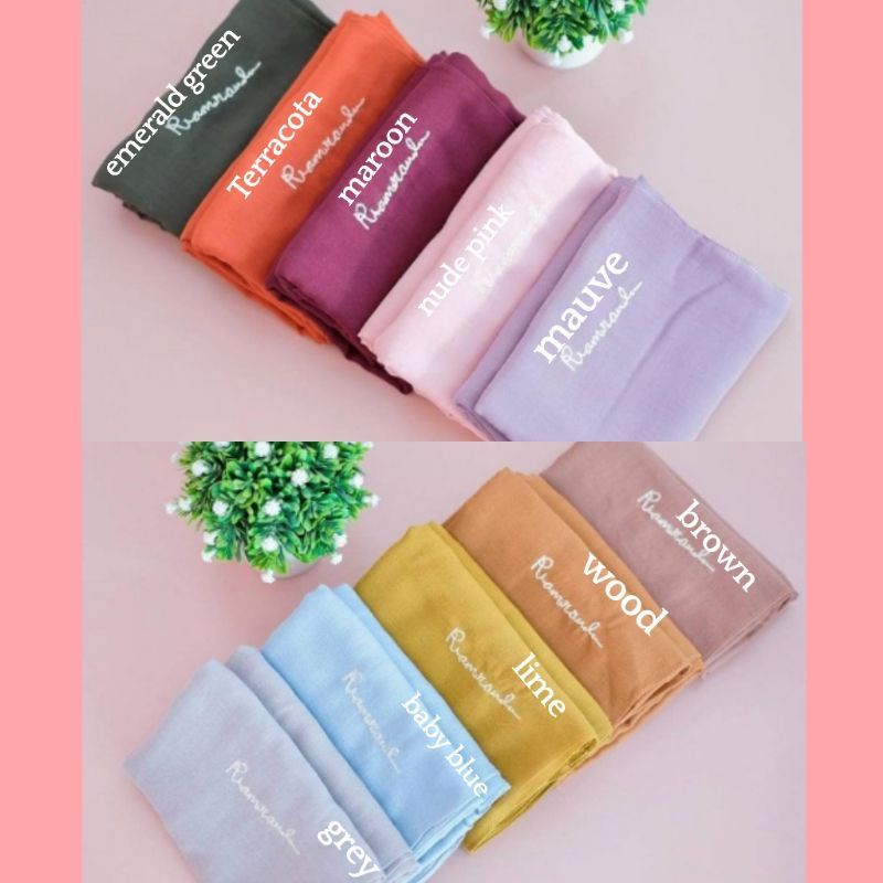 delila pashmina Ria Miranda