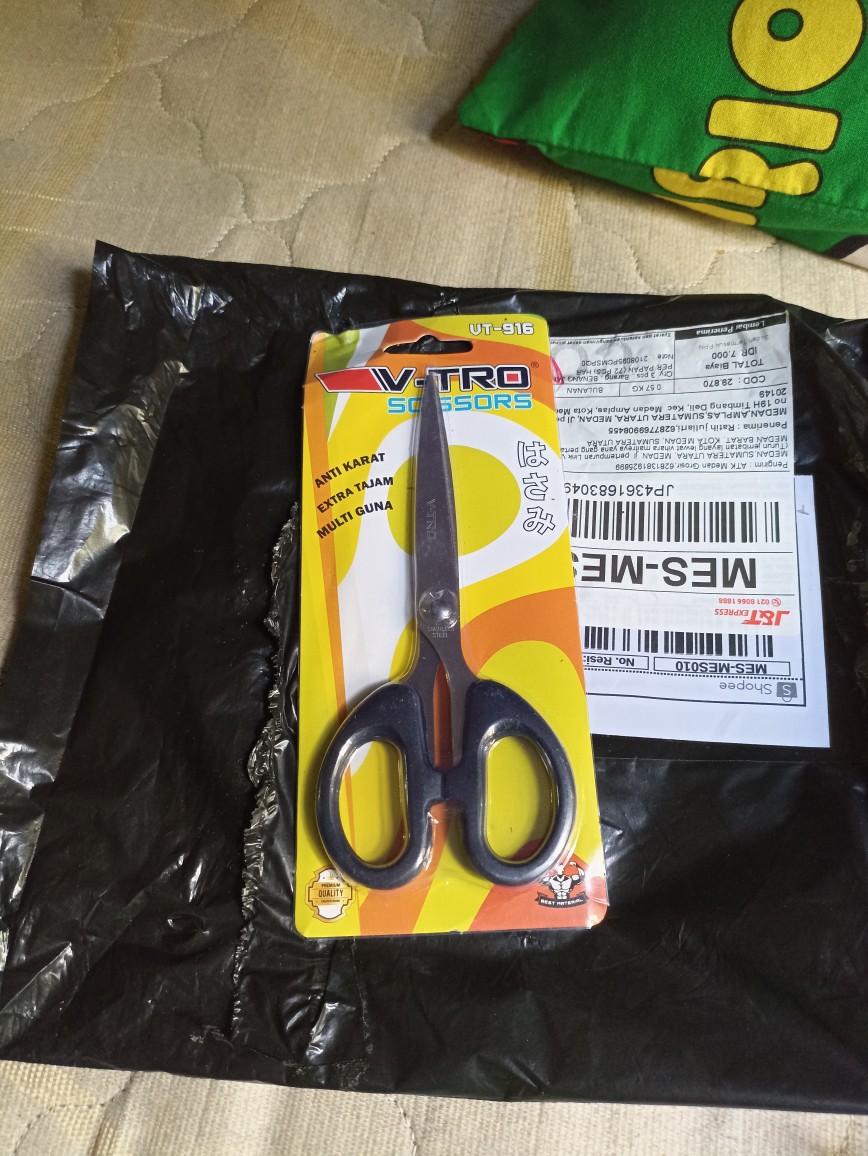 Gunting Sedang Junior 6 Inchi (best Seller)