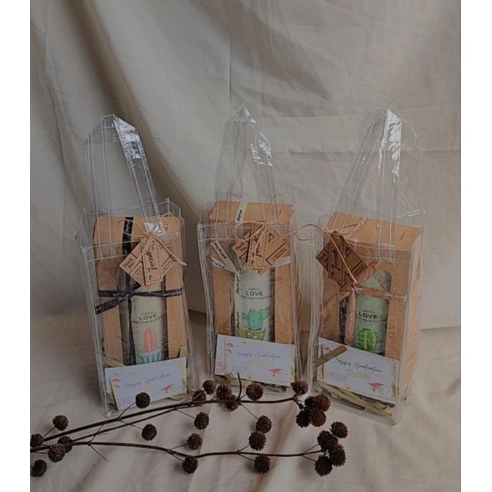 

HAMPERS WISUDA/ HADIAH WISUDA/ KADO SIDANG / GIFTBAG WISUDA/ HADIAH ULANG TAHUN