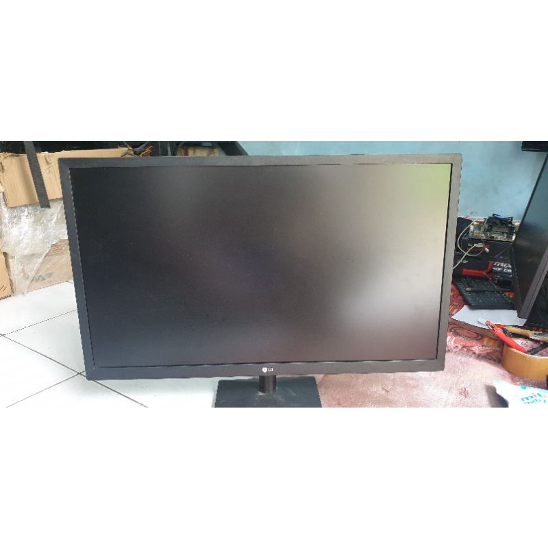 monitor LG 24 inch