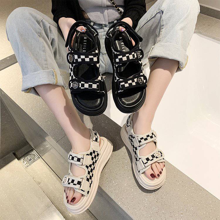 1997 WONU Sandal Platform Wanita Import Strap Belakang